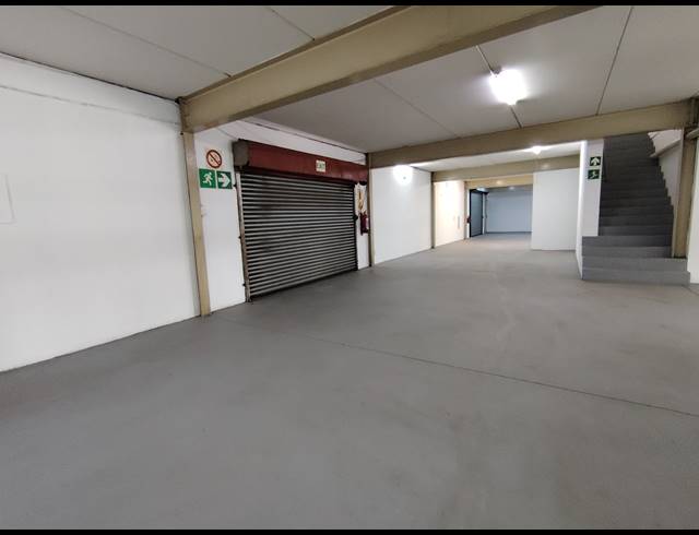 484M² WAREHOUSE TO LET IN DRIEHOEK